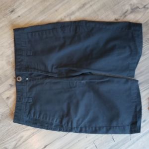 New Volcom flat front chino shorts size 28 black
